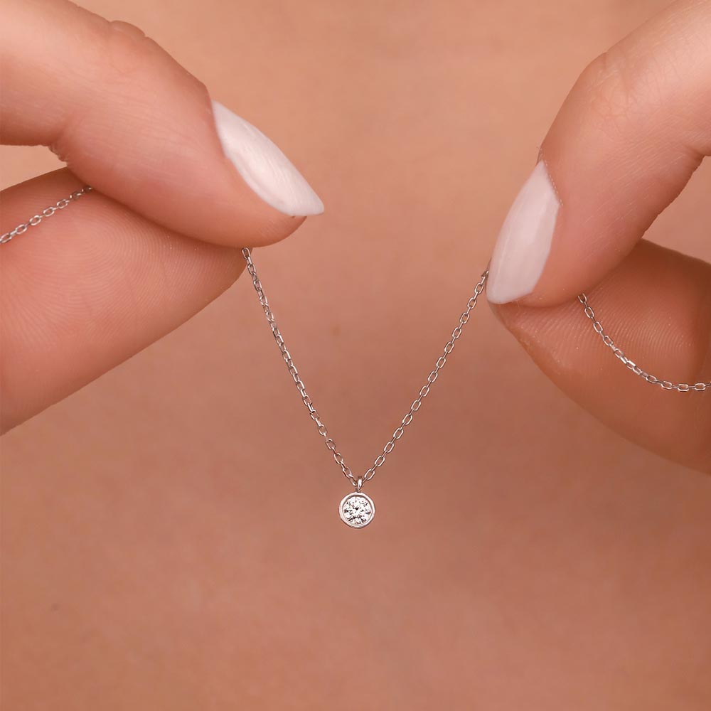 0,10 Karat Laboratuvar Pırlantalı Oval Taşlı Kolye - FP03169