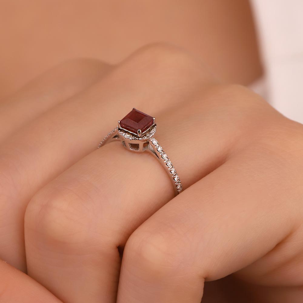 0,49 Karat Laboratuvar Pırlanta Stern Yakut Yüzük - FP02678