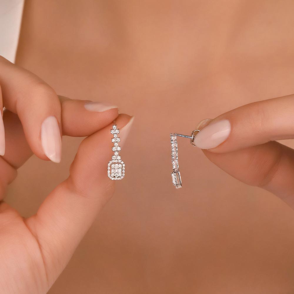 0,55 Karat Laboratuvar Pırlantalı Baget Taşlı Set Küpe - FP00102