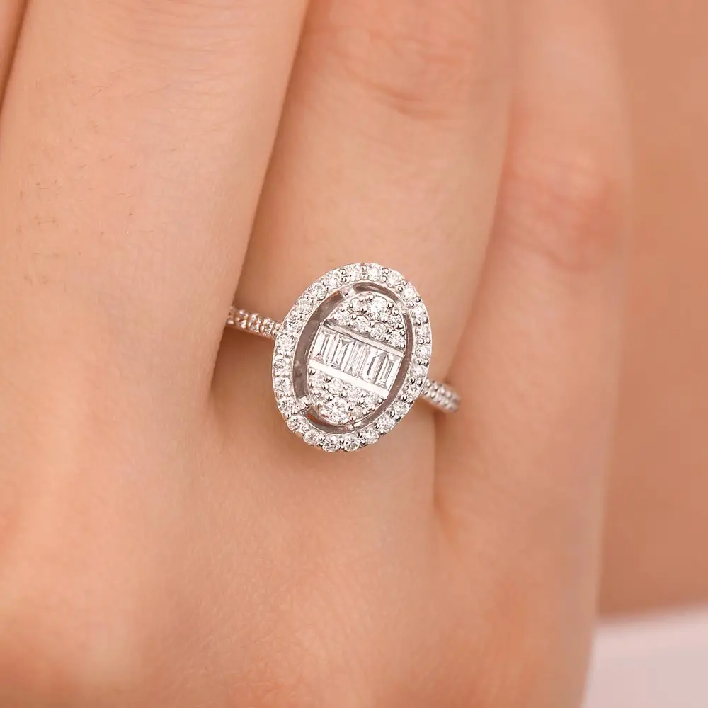 0,56 ct Pırlantalı Oval baget Yüzük