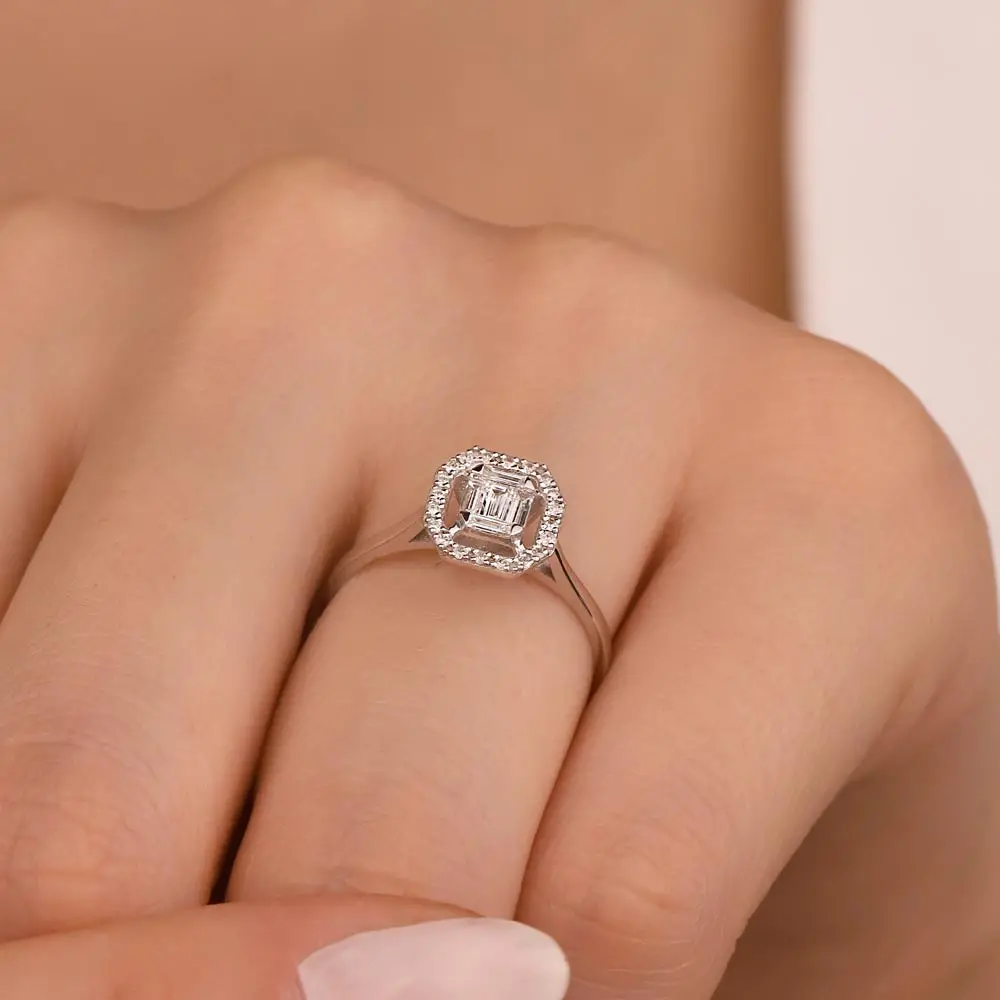 0,3 ct Pırlantalı Klasik baget Yüzük