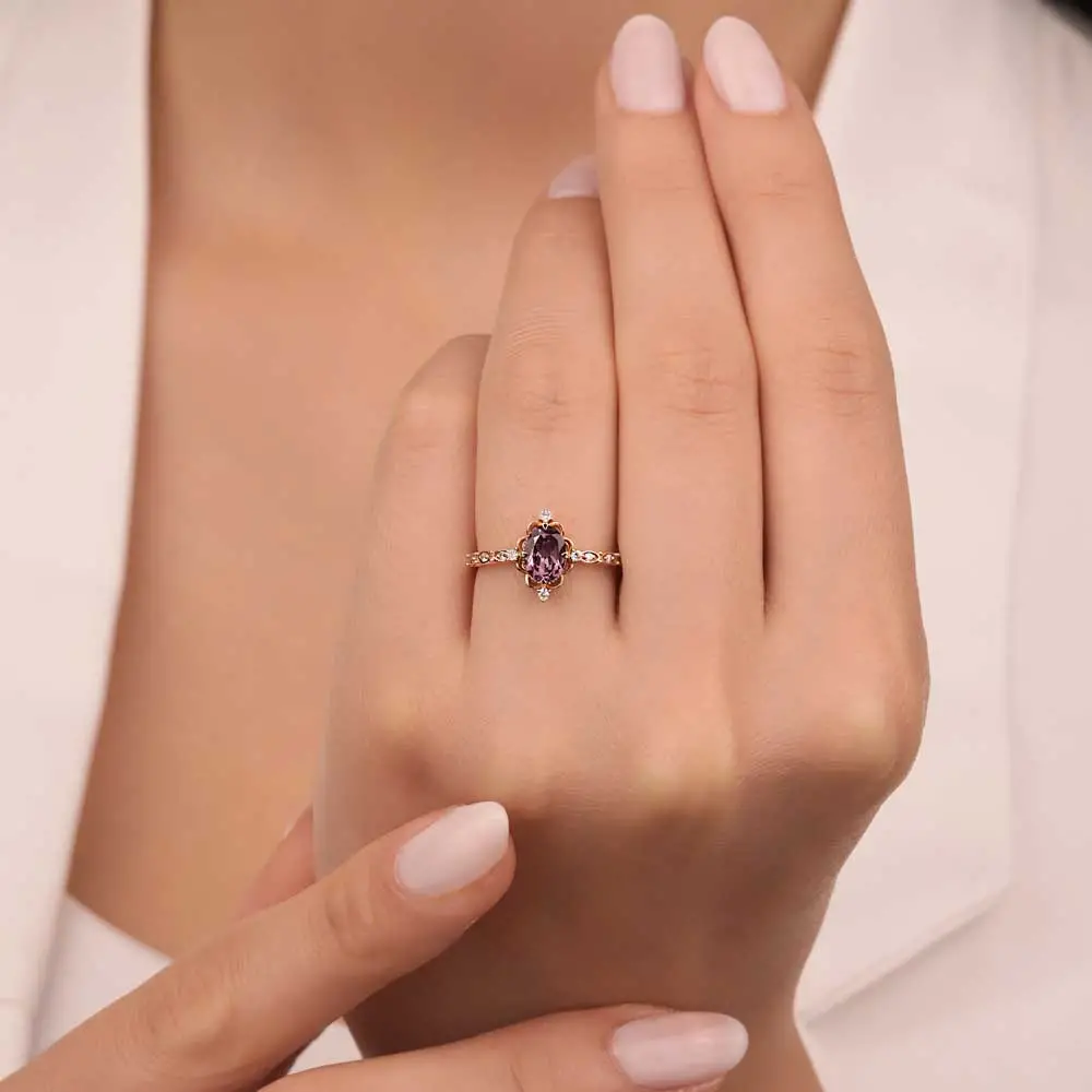 1,16 Karat Pırlantalı Vintage Alexandrite Yüzük