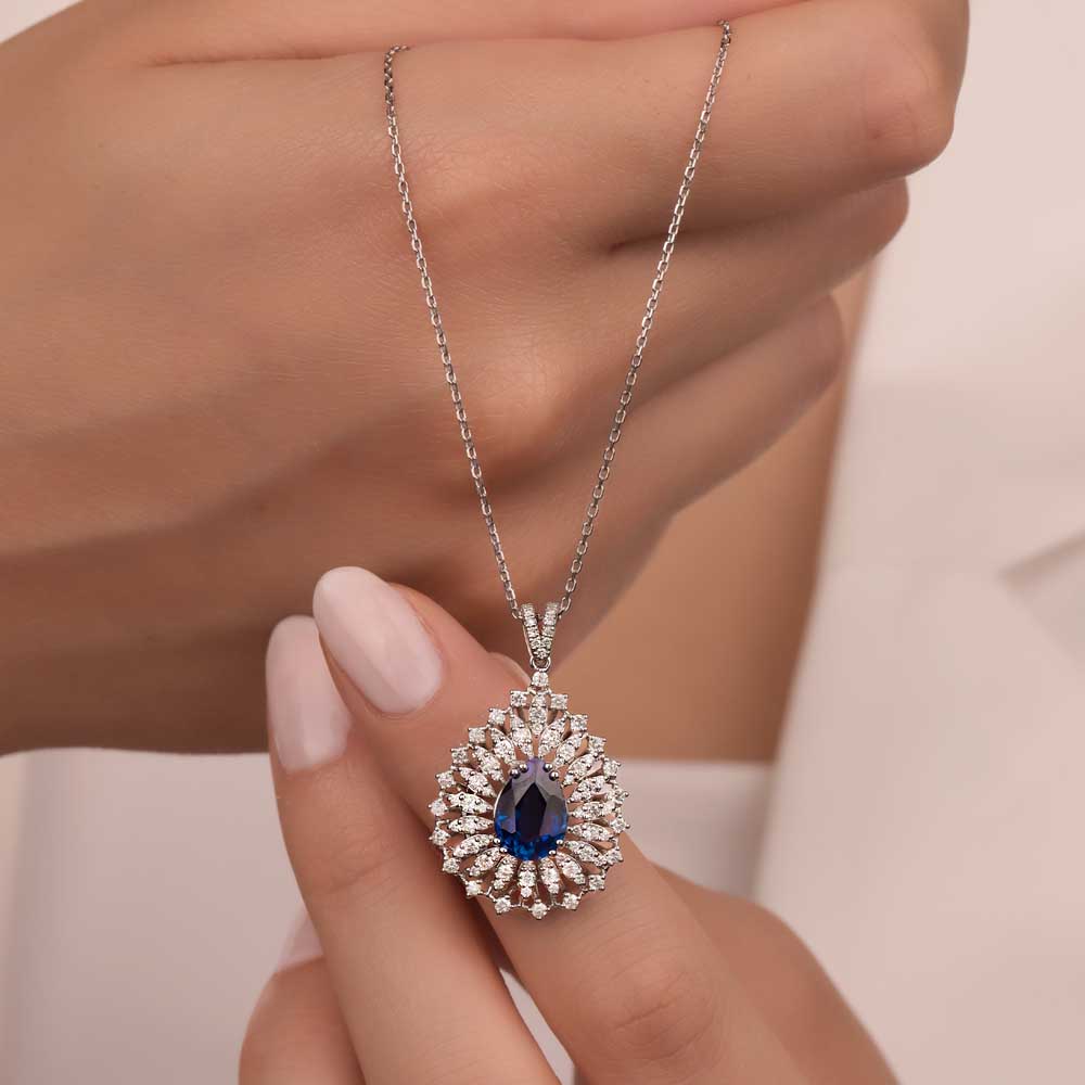 Safir Kolyeler 3,39 Karat Laboratuvar Pırlanta Damla Safir Kolye