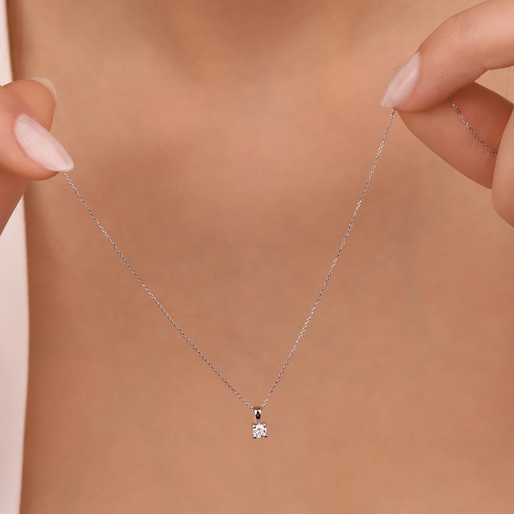 0,10 Karat Laboratuvar Pırlantalı Tektaş Kolye