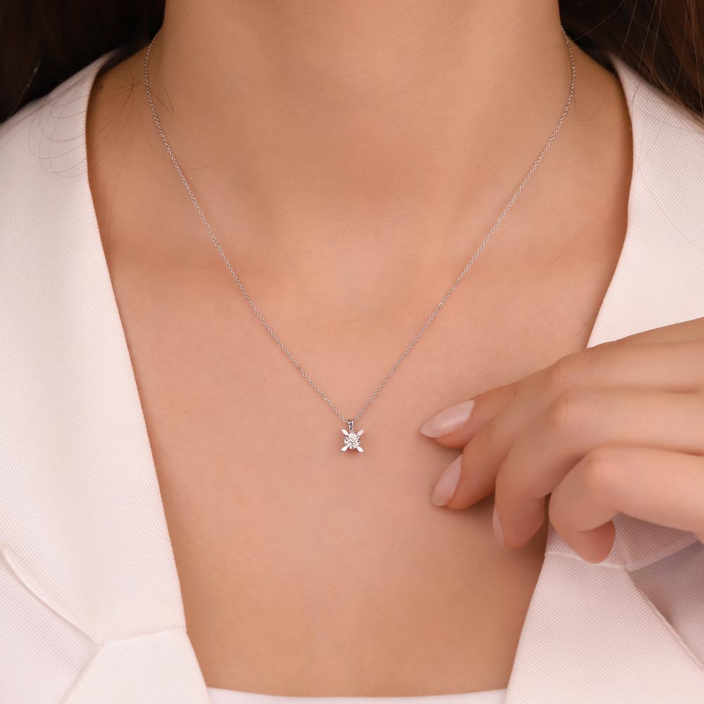 0,05 Karat Laboratuvar Pırlantalı Tektaş Kolye