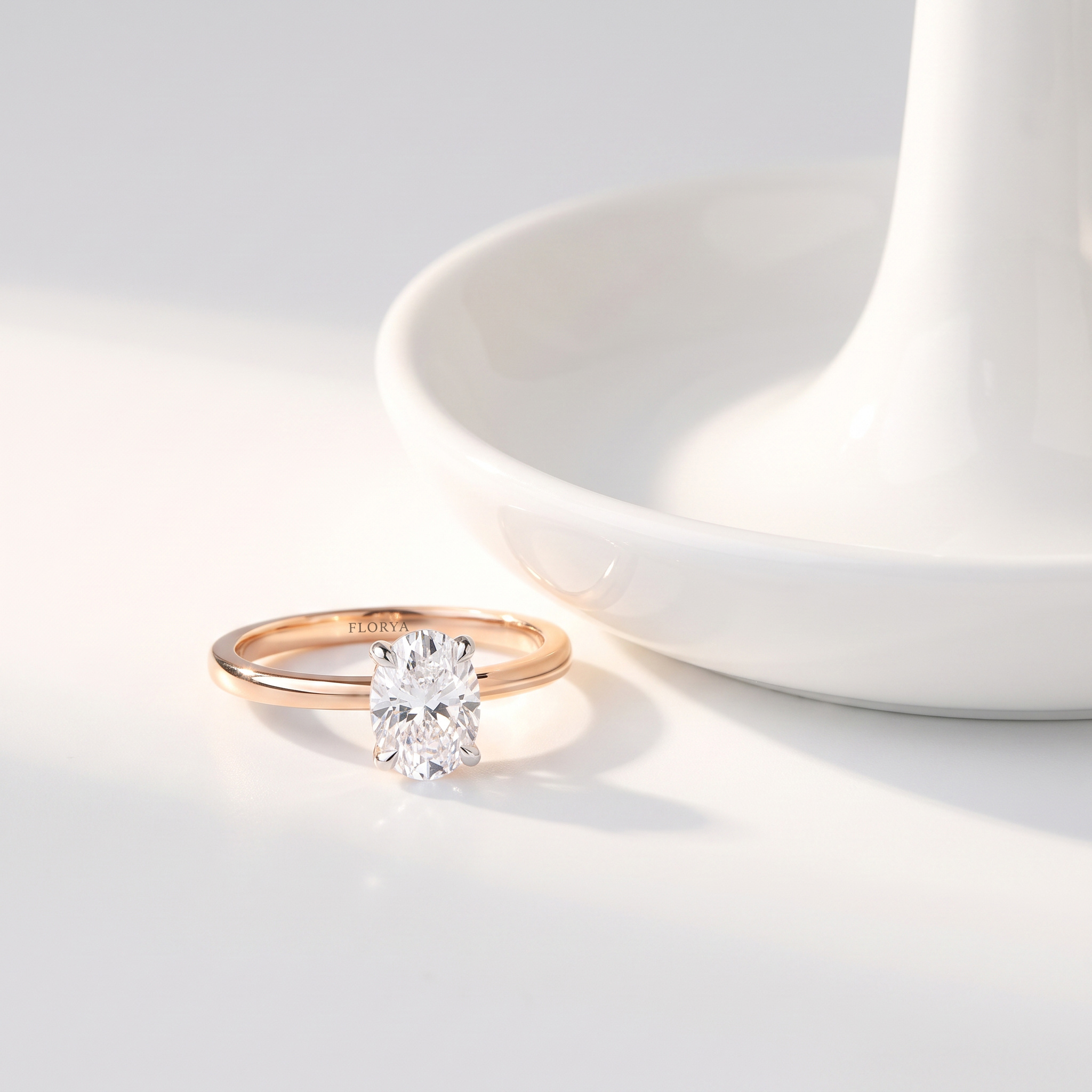 Tektaş Yüzükler 1,00 Karat IGI Sertifikalı Laboratuvar Pırlanta Oval Kesim Rose Gold Tektaş Yüzük