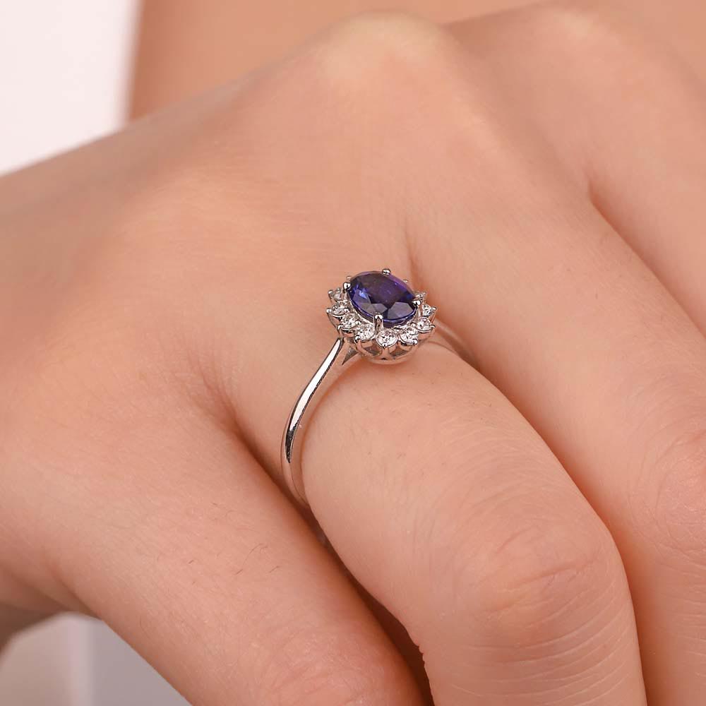 Safir Yüzükler 0,66 Karat Laboratuvar Pırlanta Oval Royale Safir Yüzük