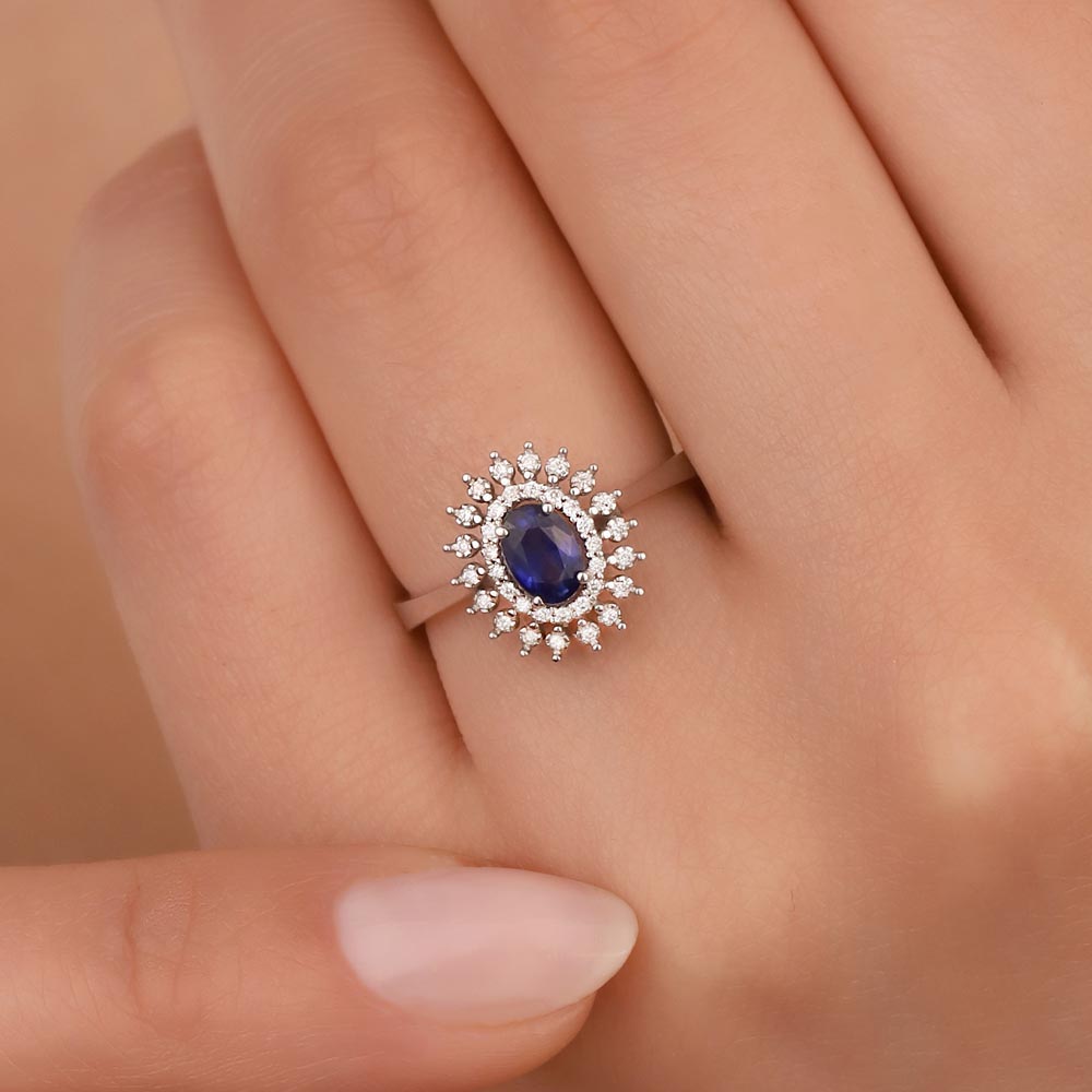 Safir Yüzükler 1,07 Karat Laboratuvar Pırlanta Oval Royale Safir Yüzük